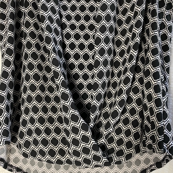 Charter Club sleeveless overlay top - Picture 3 of 6